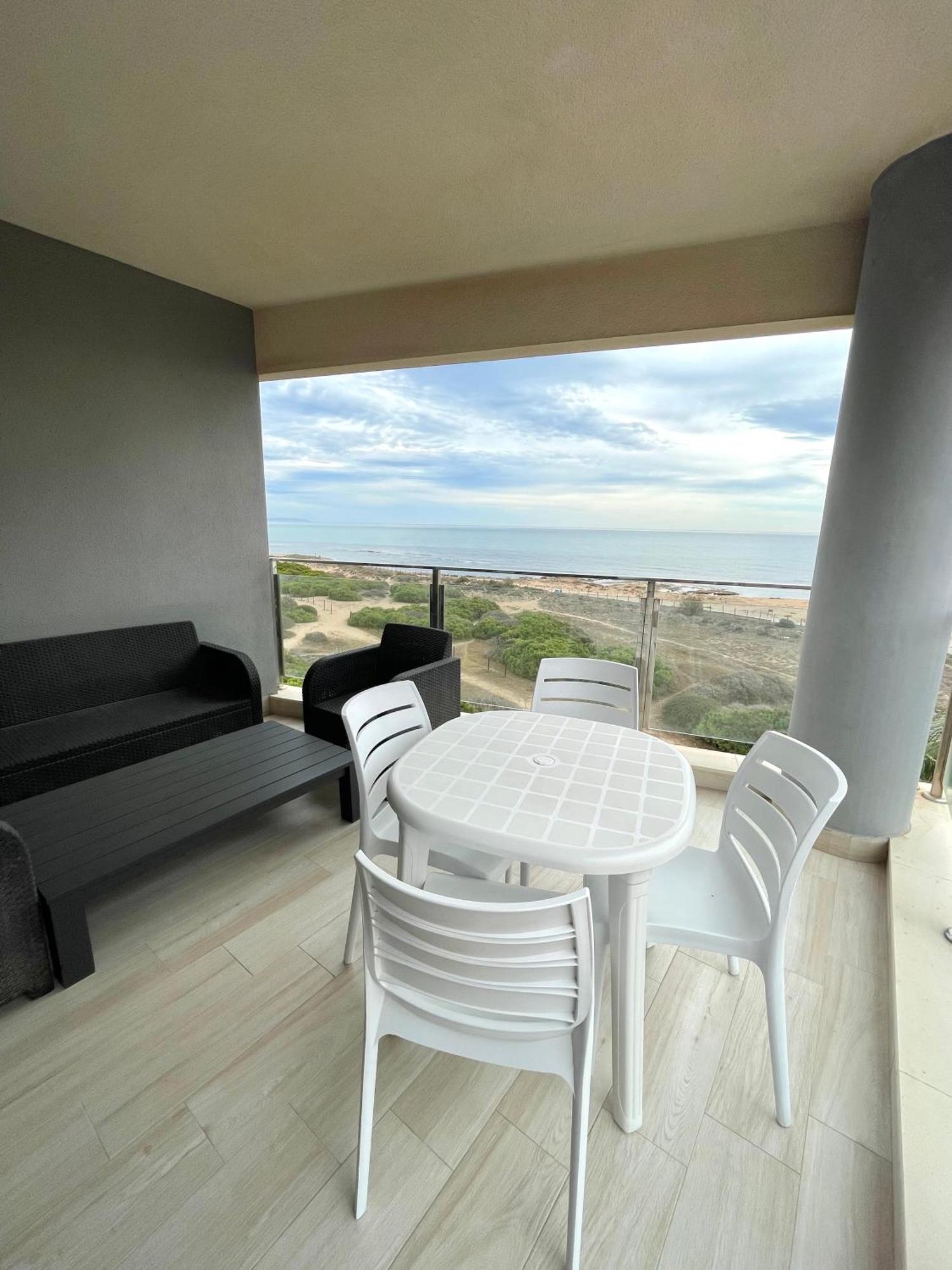 Luxury And Modern Beach Apartment With Sea Views La Mata  Kültér fotó